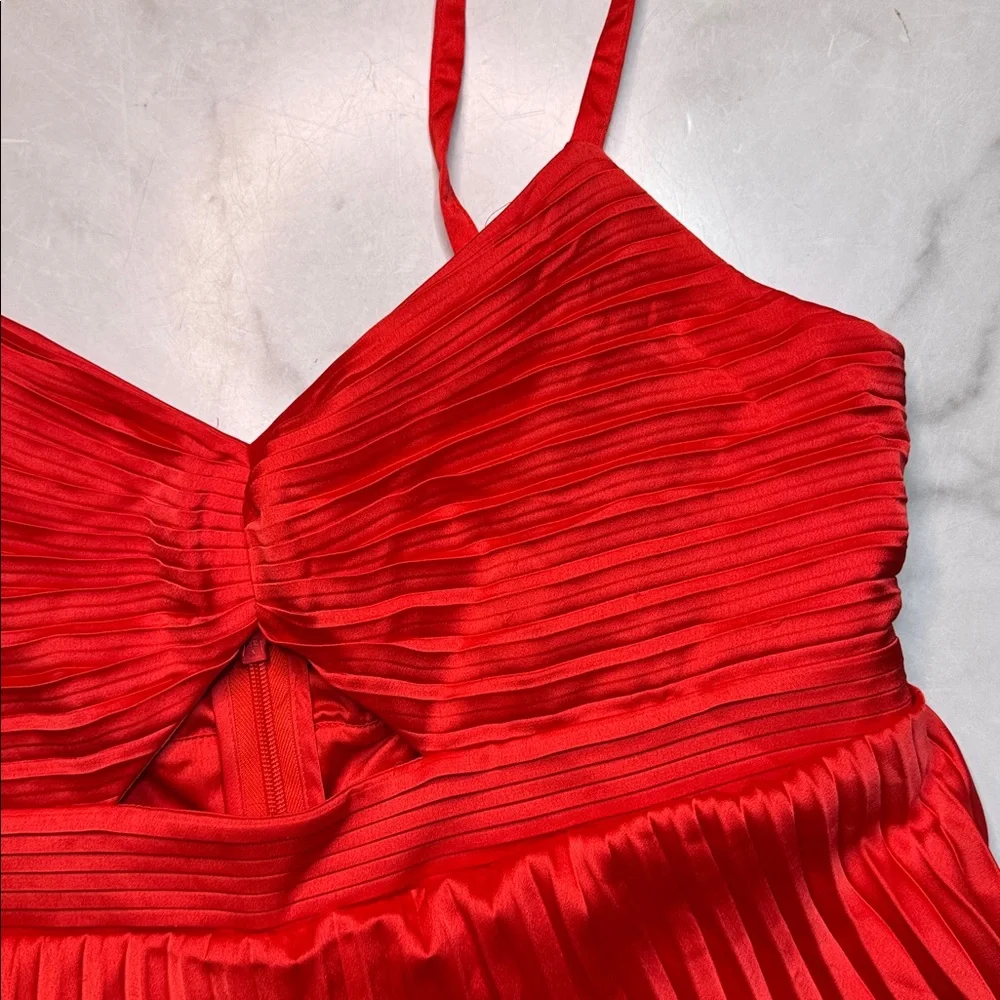 Abercrombie & Fitch Giselle Pleated Maxi Dress